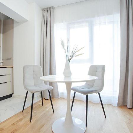 Himson-Blue Apartament Iasi Exterior photo