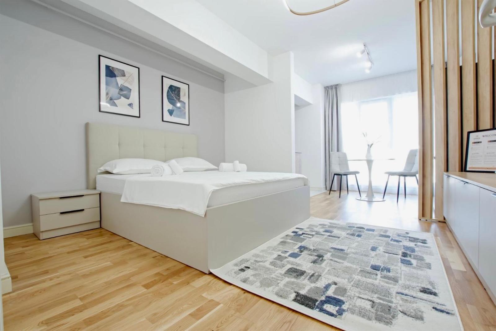 Himson-Blue Apartament Iasi Exterior photo